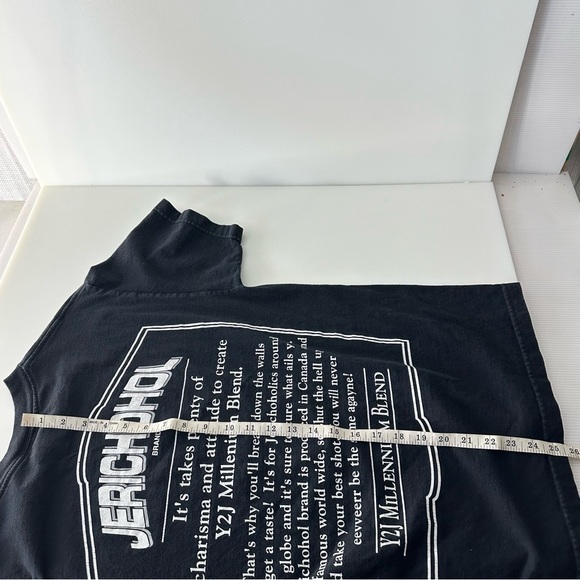 WWE Men's Black Chris Jericho 2000 Proof Jerichohol T-Shirt - Size M - Picture 6 of 6